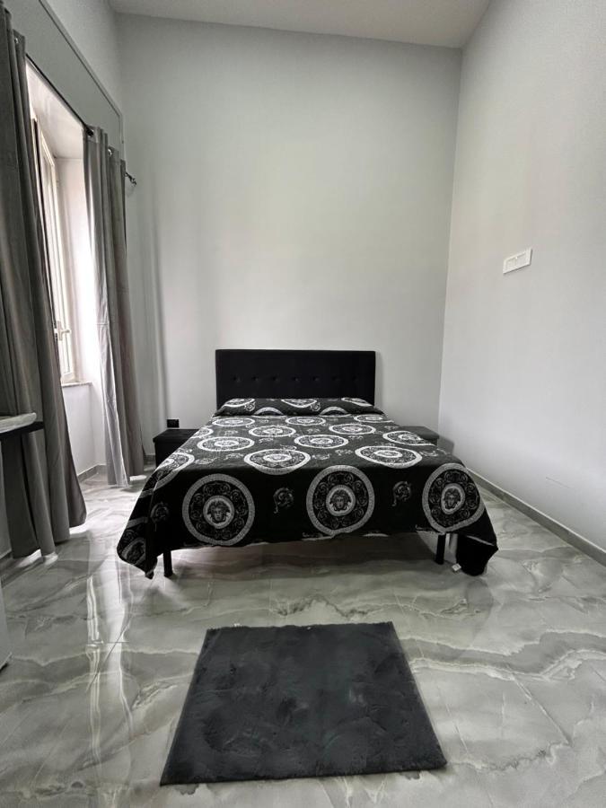 Foria House Valentino